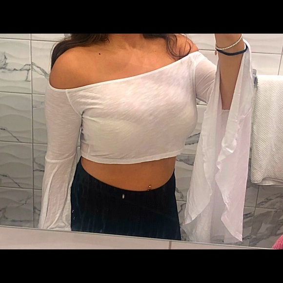 LF off the shoulder crop top - Picture 6 of 6